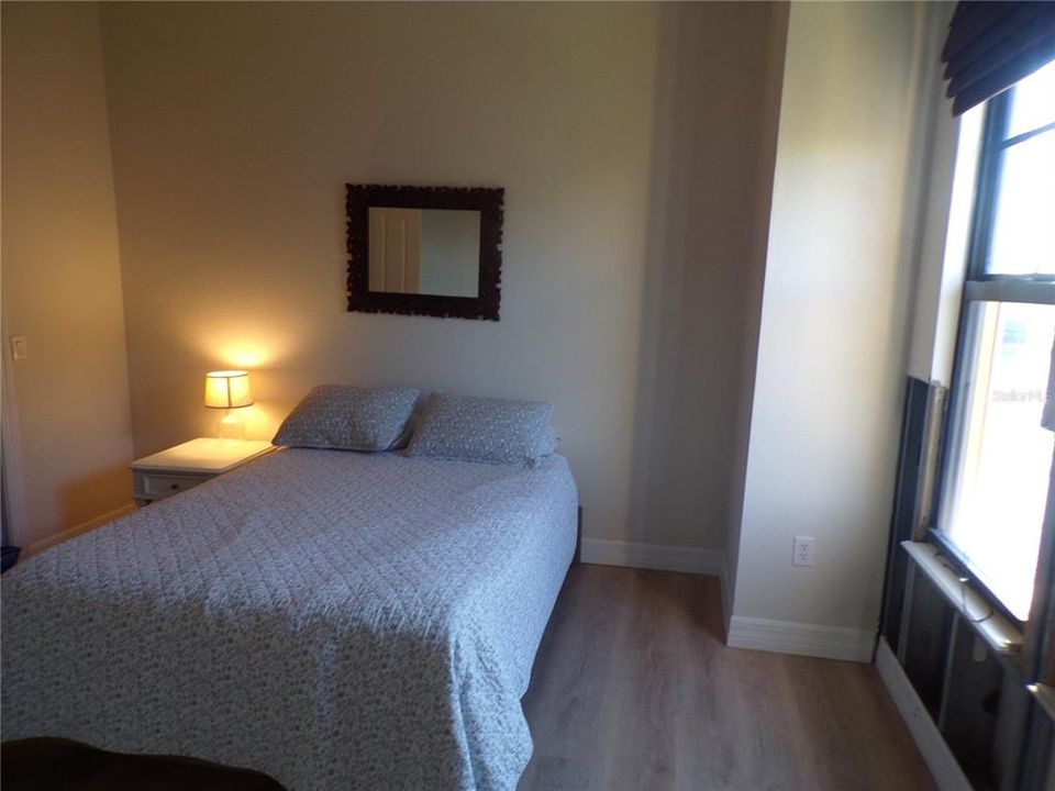 For Rent: $3,000 (3 beds, 2 baths, 1915 Square Feet)