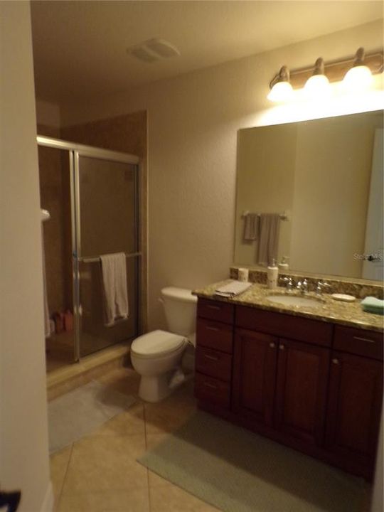 For Rent: $3,000 (3 beds, 2 baths, 1915 Square Feet)