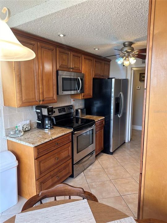 В аренду: $2,900 (2 спален, 2 ванн, 1390 Квадратных фут)