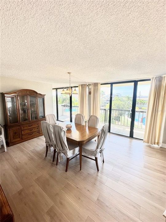 В аренду: $2,900 (2 спален, 2 ванн, 1390 Квадратных фут)