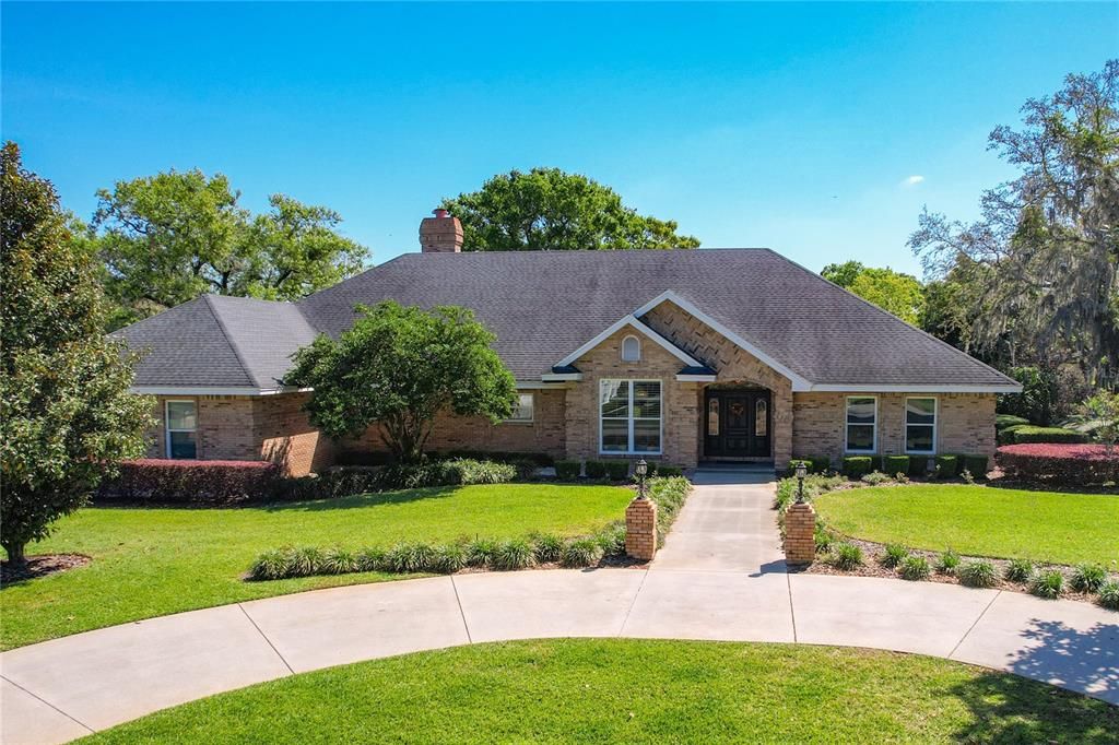 最近售出: $899,000 (7 贝兹, 4 浴室, 4240 平方英尺)