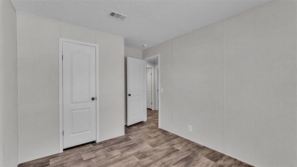 На продажу: $424,900 (4 спален, 2 ванн, 1474 Квадратных фут)