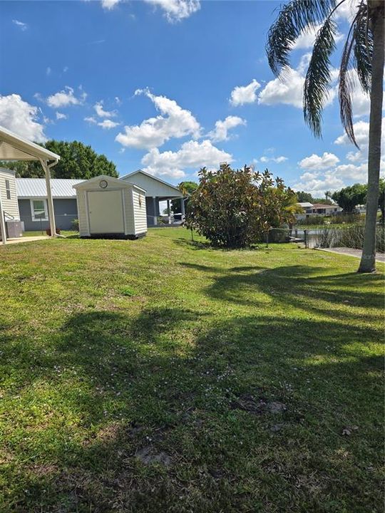 For Sale: $199,999 (2 beds, 2 baths, 896 Square Feet)