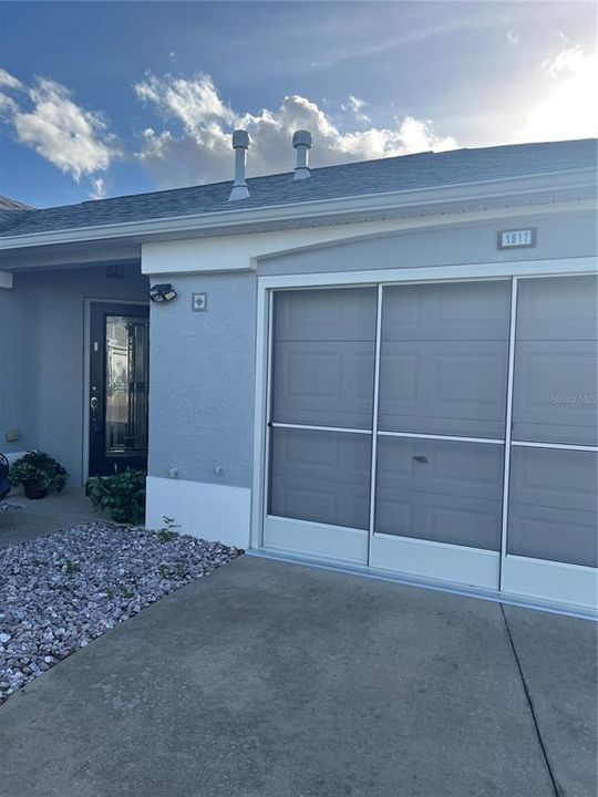 Недавно продано: $330,000 (2 спален, 2 ванн, 1347 Квадратных фут)