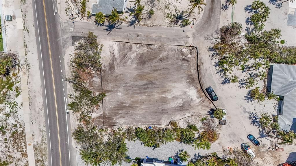 For Sale: $2,900,000 (0.35 acres)