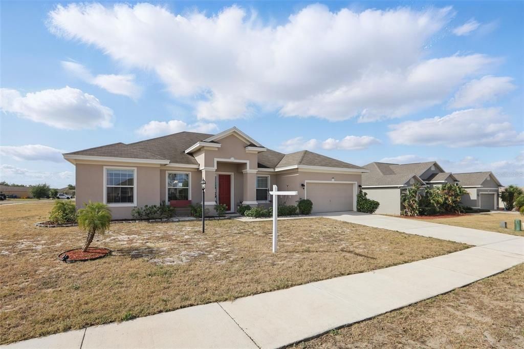 最近售出: $363,500 (4 贝兹, 2 浴室, 2407 平方英尺)