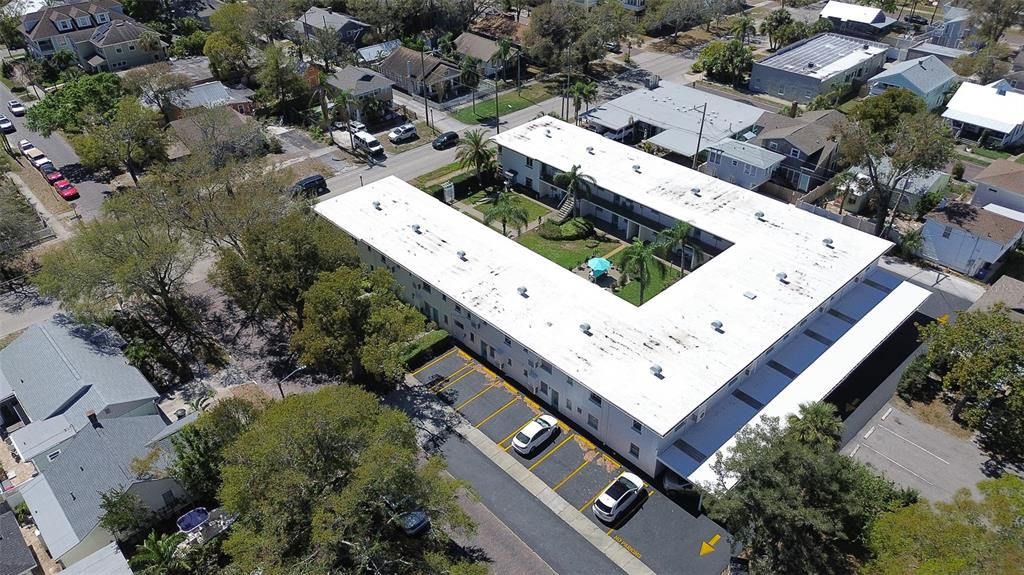 待售: $170,000 (1 贝兹, 1 浴室, 590 平方英尺)