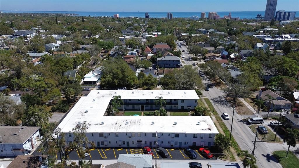 待售: $170,000 (1 贝兹, 1 浴室, 590 平方英尺)