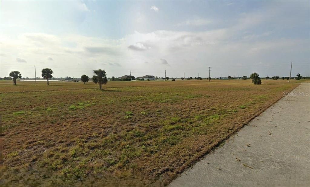 合同活跃: $14,000 (0.17 acres)