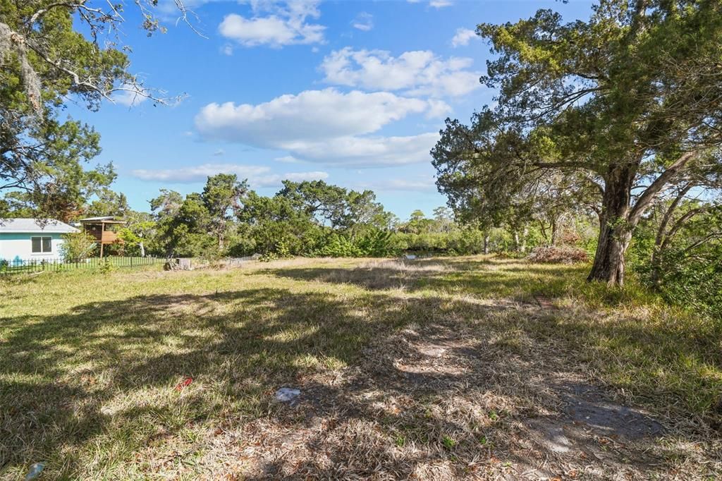 En Venta: $165,000 (0.25 acres)