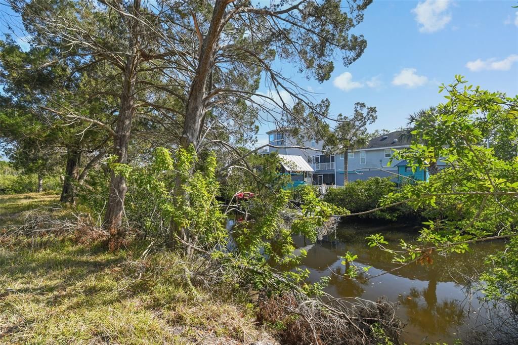 En Venta: $165,000 (0.25 acres)