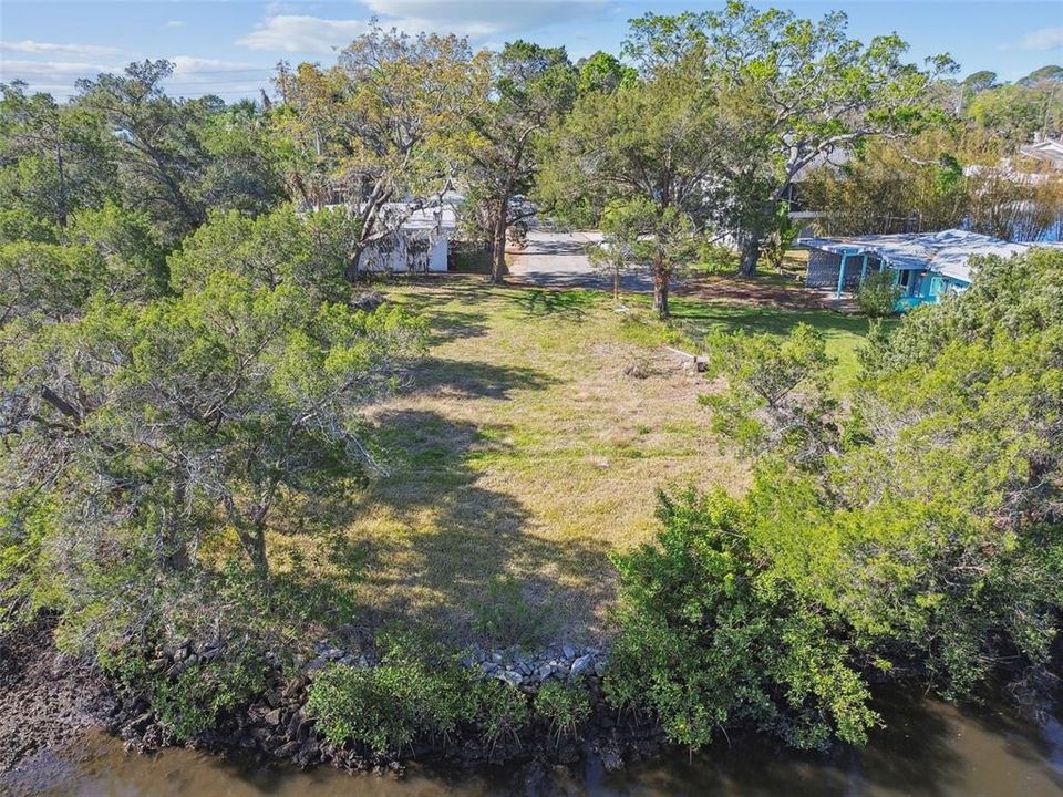 En Venta: $165,000 (0.25 acres)