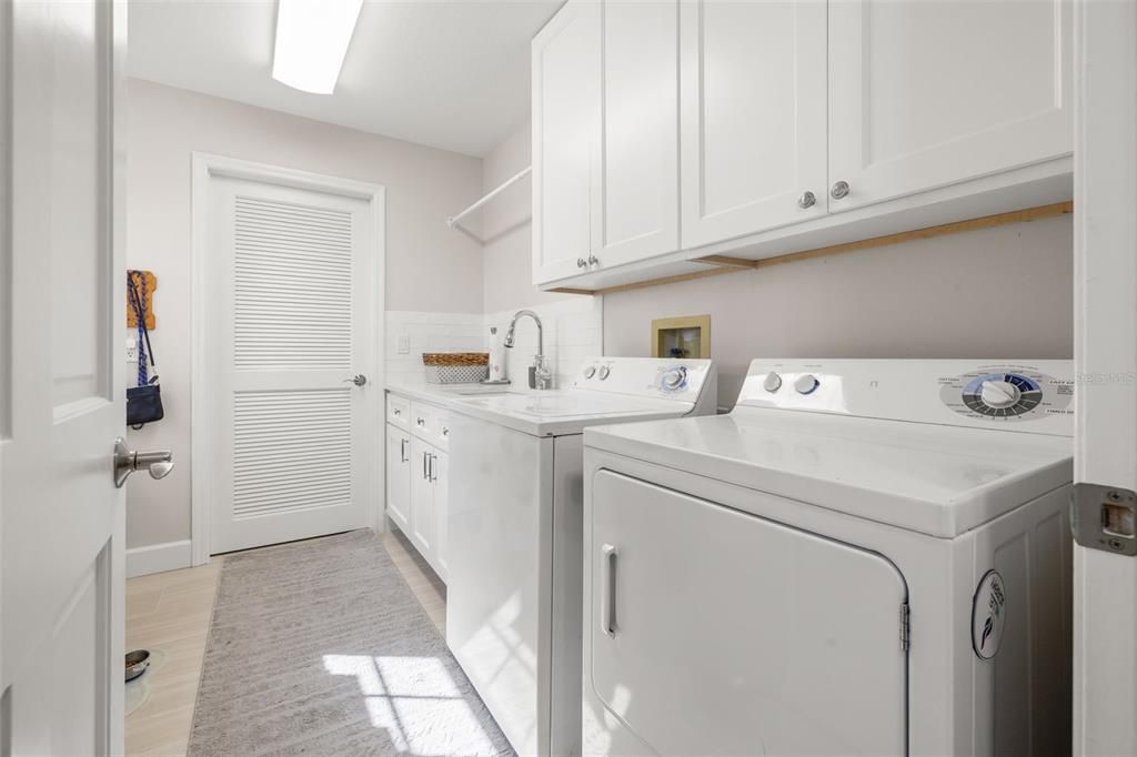 待售: $1,750,000 (5 贝兹, 4 浴室, 4157 平方英尺)