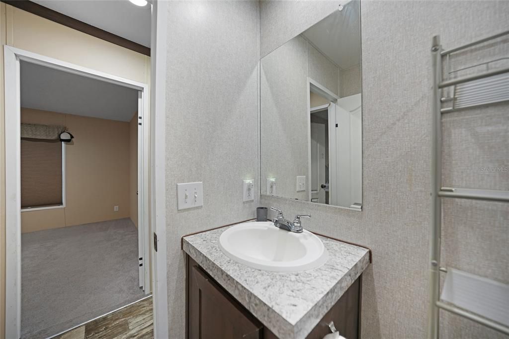 На продажу: $367,850 (3 спален, 2 ванн, 1344 Квадратных фут)