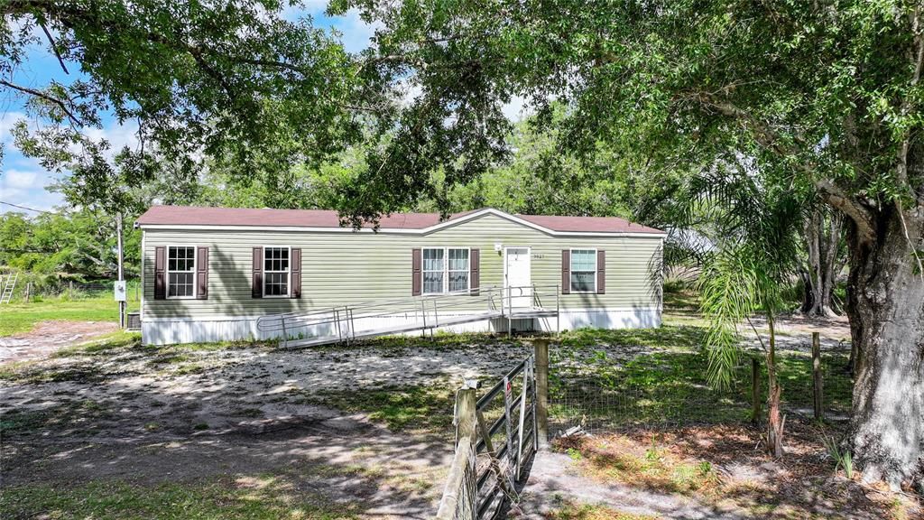 На продажу: $367,850 (3 спален, 2 ванн, 1344 Квадратных фут)