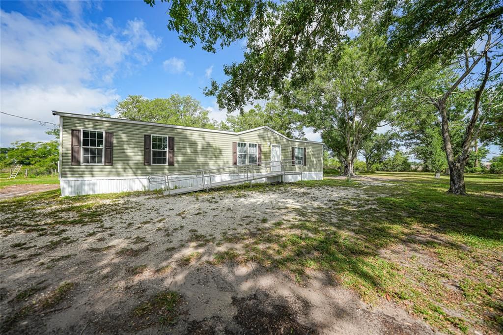 На продажу: $367,850 (3 спален, 2 ванн, 1344 Квадратных фут)