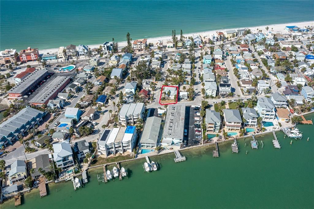 待售: $999,000 (2 贝兹, 0 浴室, 2044 平方英尺)