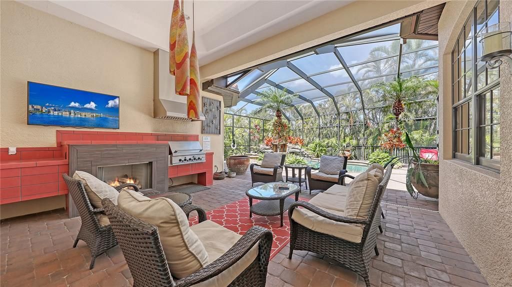 Active With Contract: $3,100,000 (4 beds, 4 baths, 4008 Square Feet)