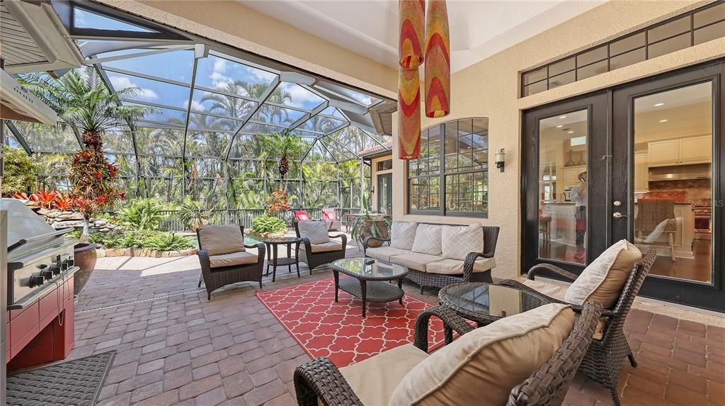 Active With Contract: $3,100,000 (4 beds, 4 baths, 4008 Square Feet)