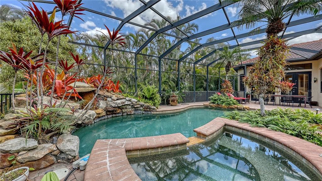 Active With Contract: $3,100,000 (4 beds, 4 baths, 4008 Square Feet)