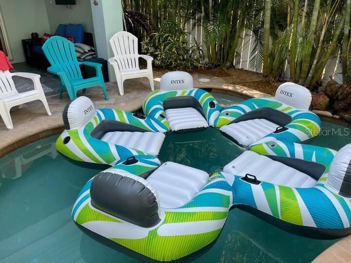 En Renta: $8,000 (3 camas, 3 baños, 2048 Pies cuadrados)