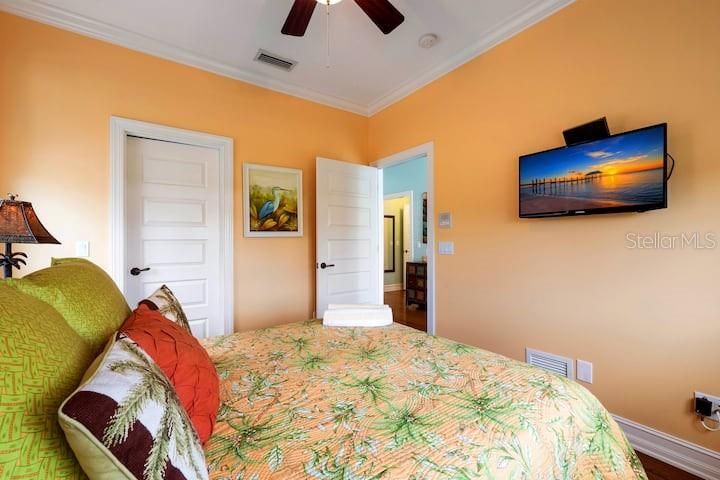 En Renta: $8,000 (3 camas, 3 baños, 2048 Pies cuadrados)