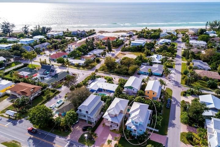 En Renta: $8,000 (3 camas, 3 baños, 2048 Pies cuadrados)