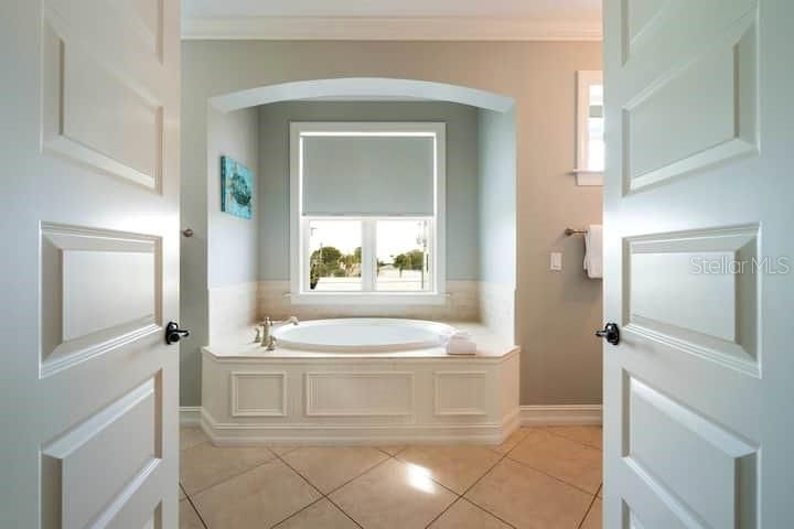 En Renta: $8,000 (3 camas, 3 baños, 2048 Pies cuadrados)