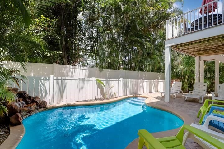 En Renta: $8,000 (3 camas, 3 baños, 2048 Pies cuadrados)