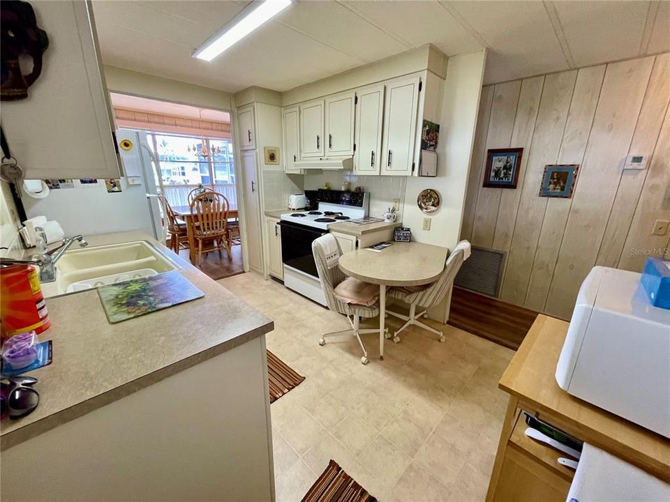 En Venta: $119,900 (2 camas, 2 baños, 864 Pies cuadrados)