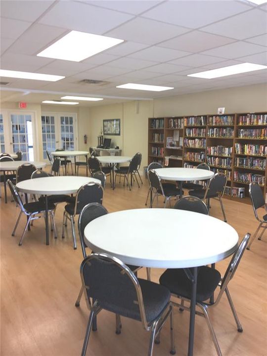 En Venta: $119,900 (2 camas, 2 baños, 864 Pies cuadrados)