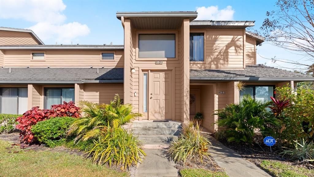 Recently Sold: $179,900 (2 beds, 2 baths, 1192 Square Feet)