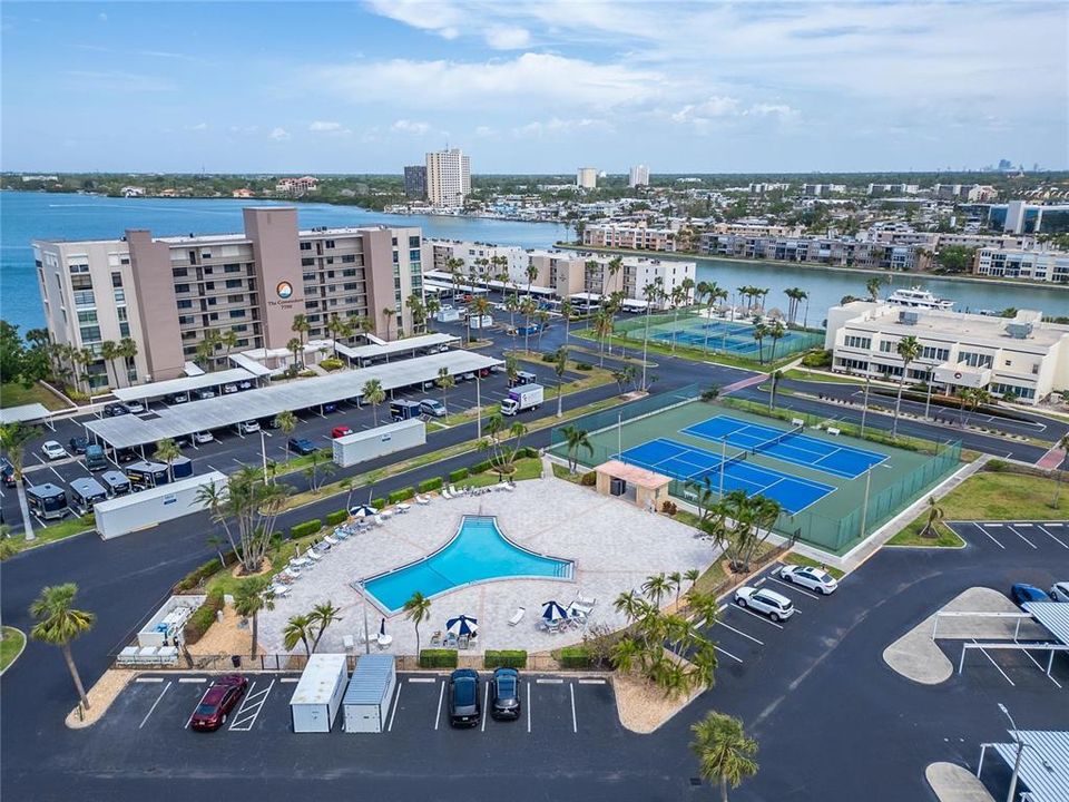 На продажу: $349,999 (1 спален, 1 ванн, 940 Квадратных фут)