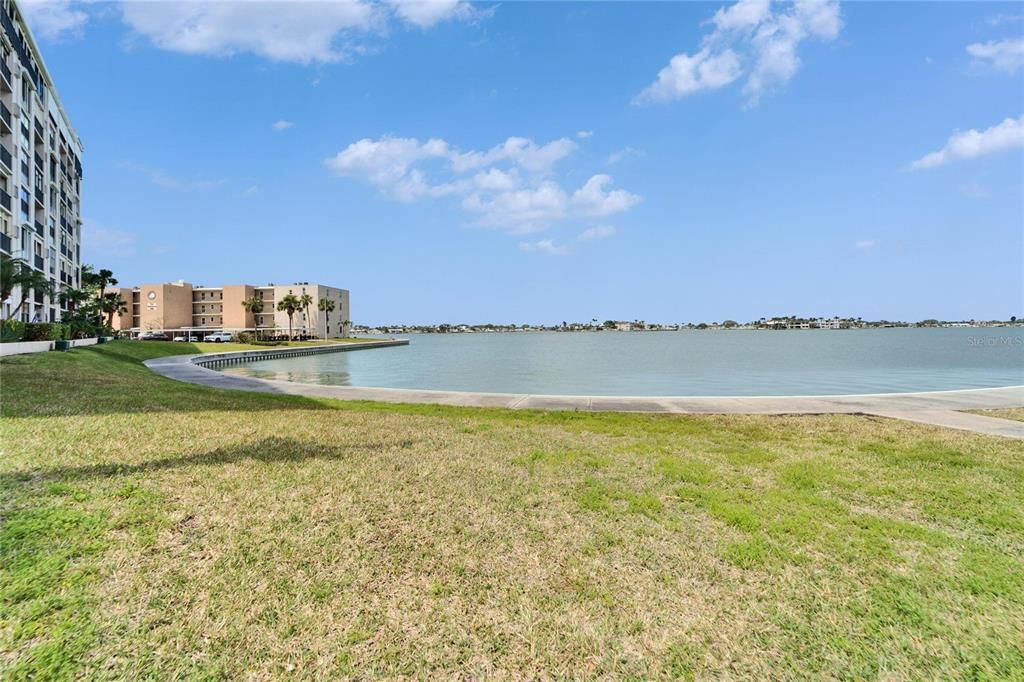 На продажу: $349,999 (1 спален, 1 ванн, 940 Квадратных фут)