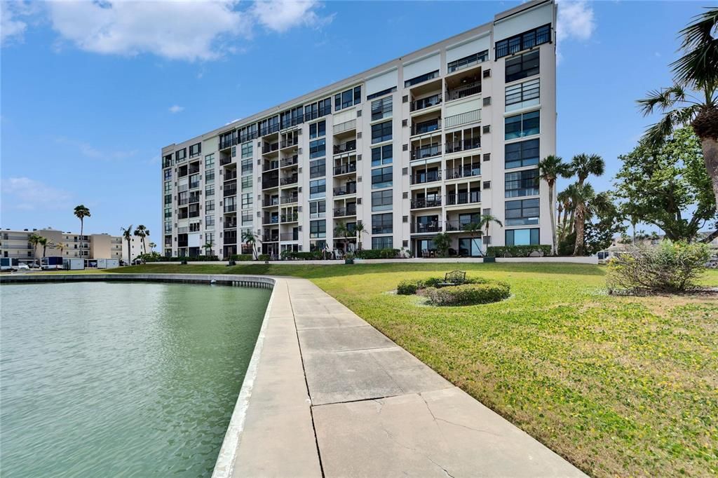 На продажу: $349,999 (1 спален, 1 ванн, 940 Квадратных фут)