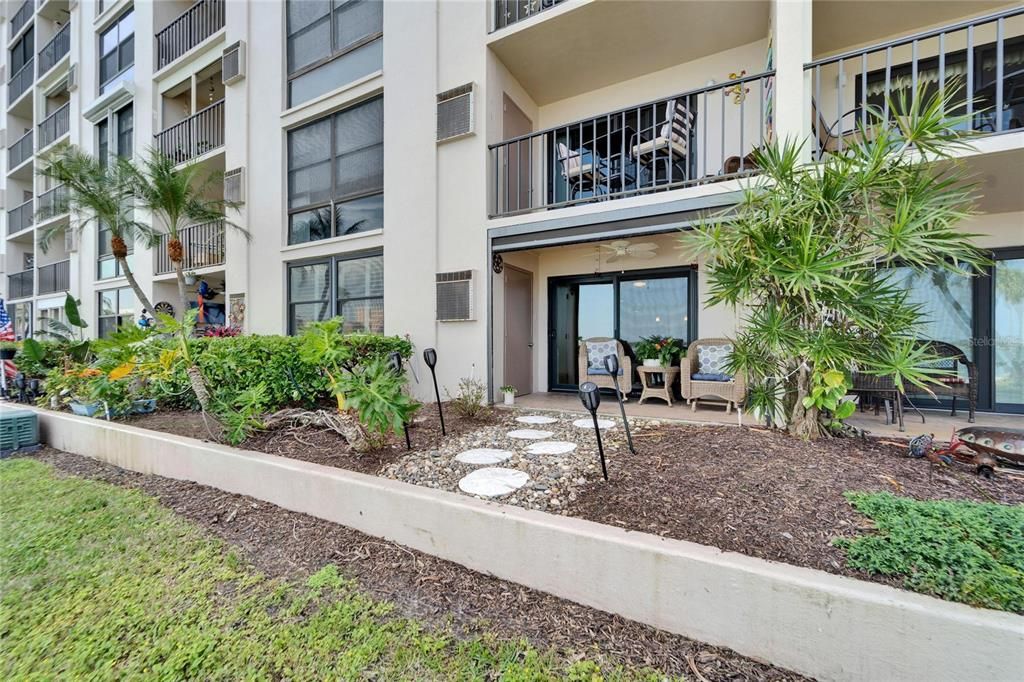 На продажу: $349,999 (1 спален, 1 ванн, 940 Квадратных фут)