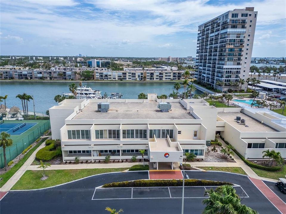 На продажу: $349,999 (1 спален, 1 ванн, 940 Квадратных фут)