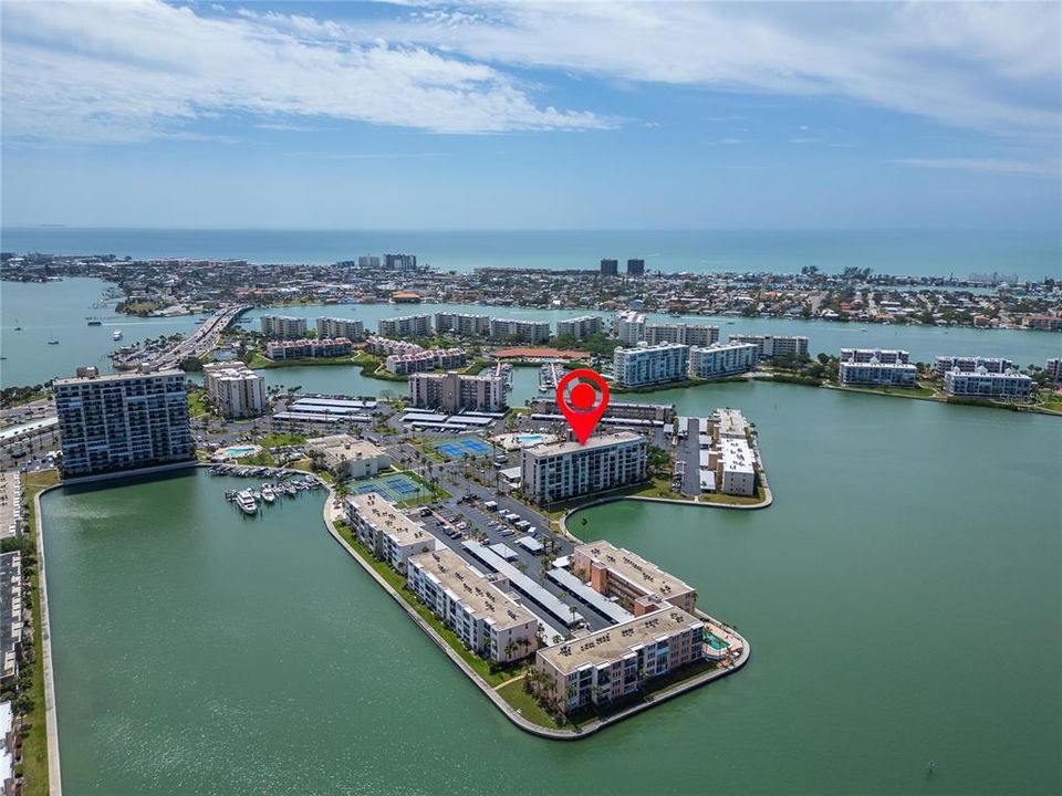 На продажу: $349,999 (1 спален, 1 ванн, 940 Квадратных фут)