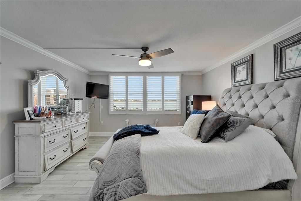 На продажу: $349,999 (1 спален, 1 ванн, 940 Квадратных фут)