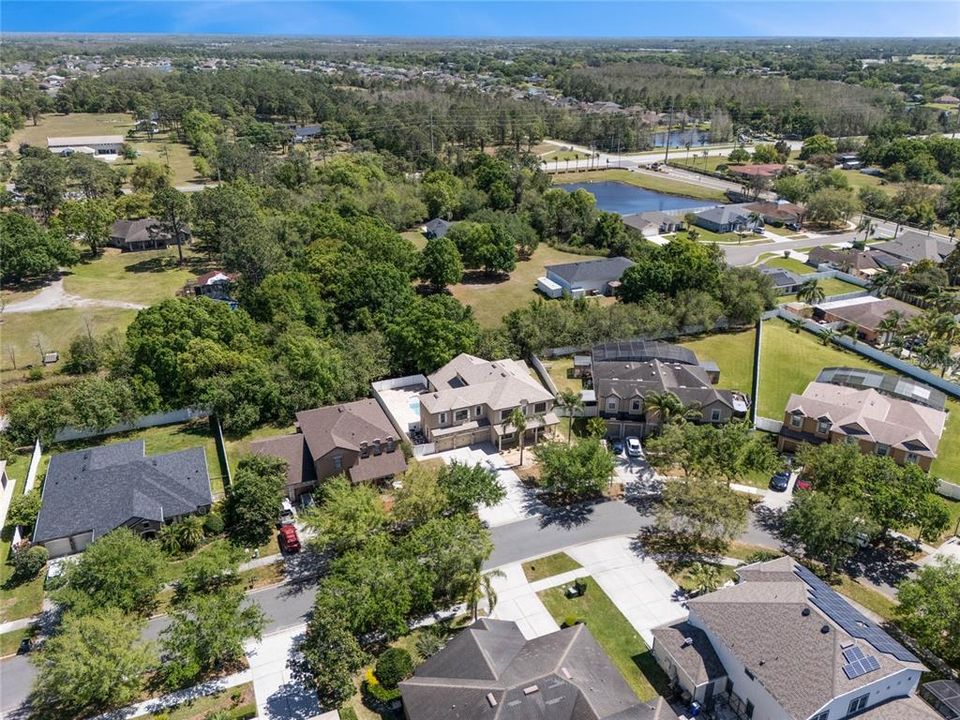 На продажу: $669,000 (6 спален, 4 ванн, 4476 Квадратных фут)