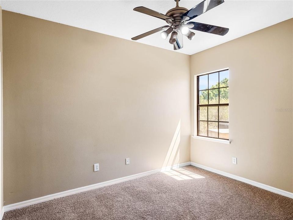 На продажу: $669,000 (6 спален, 4 ванн, 4476 Квадратных фут)