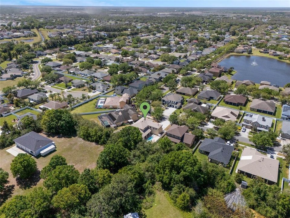 На продажу: $669,000 (6 спален, 4 ванн, 4476 Квадратных фут)