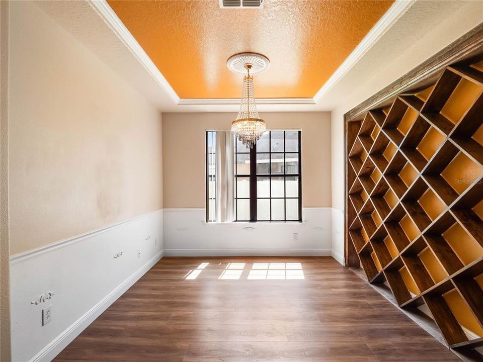 На продажу: $669,000 (6 спален, 4 ванн, 4476 Квадратных фут)