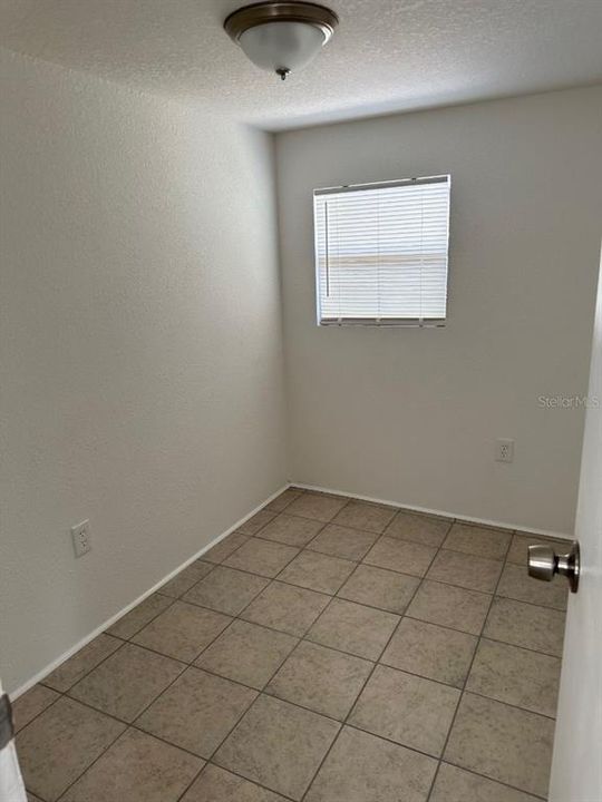 For Sale: $99,900 (1 beds, 1 baths, 480 Square Feet)