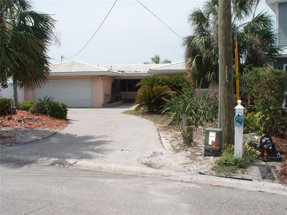 For Sale: $1,799,000 (0.31 acres)