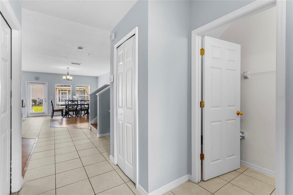 合同活跃: $290,000 (3 贝兹, 2 浴室, 1824 平方英尺)