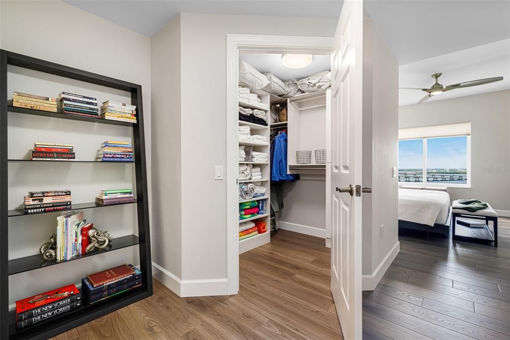 For Sale: $825,000 (3 beds, 2 baths, 1543 Square Feet)