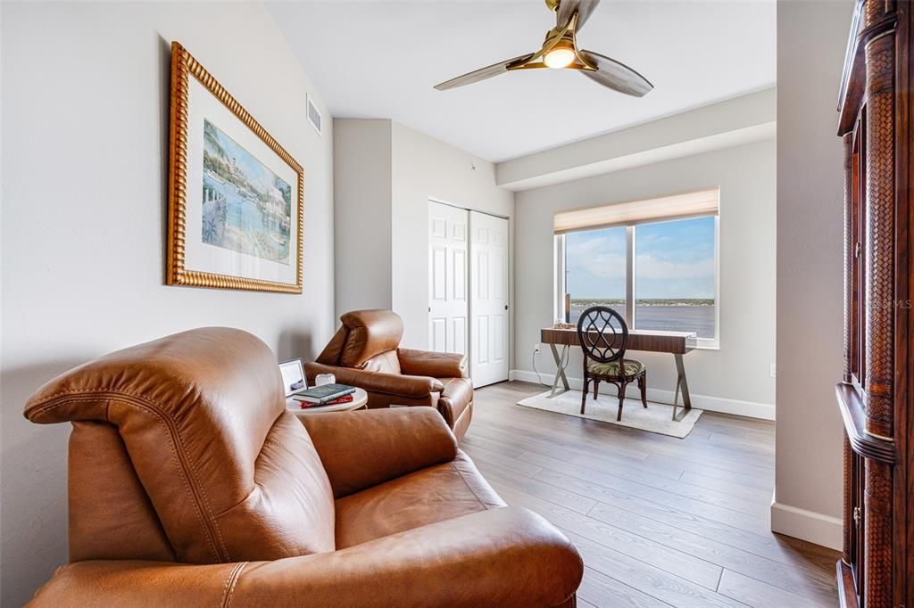 For Sale: $825,000 (3 beds, 2 baths, 1543 Square Feet)