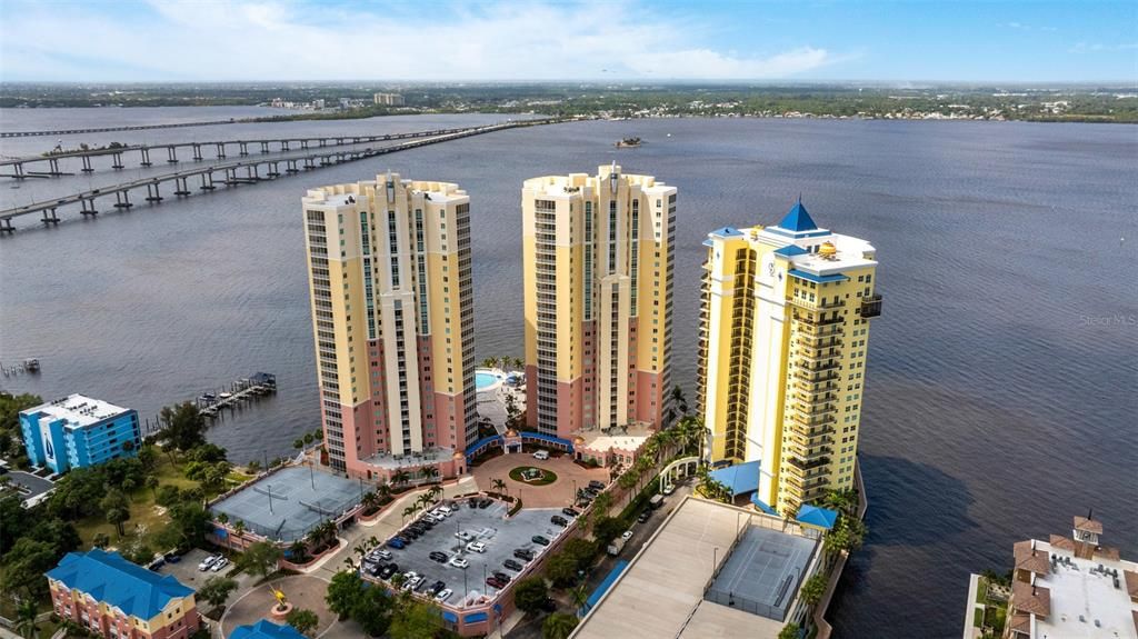 For Sale: $825,000 (3 beds, 2 baths, 1543 Square Feet)