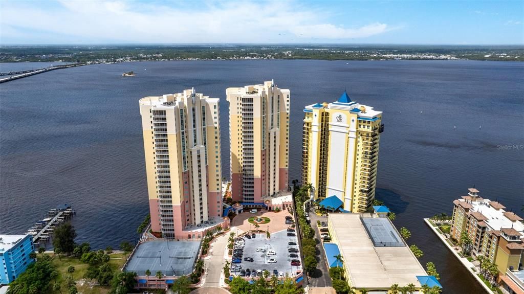 For Sale: $825,000 (3 beds, 2 baths, 1543 Square Feet)